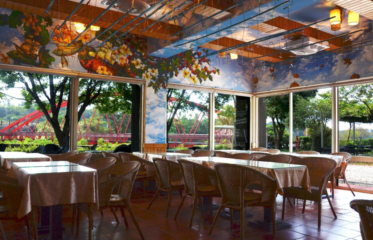 Rainbow Bridge B&B Sanzhi Экстерьер фото