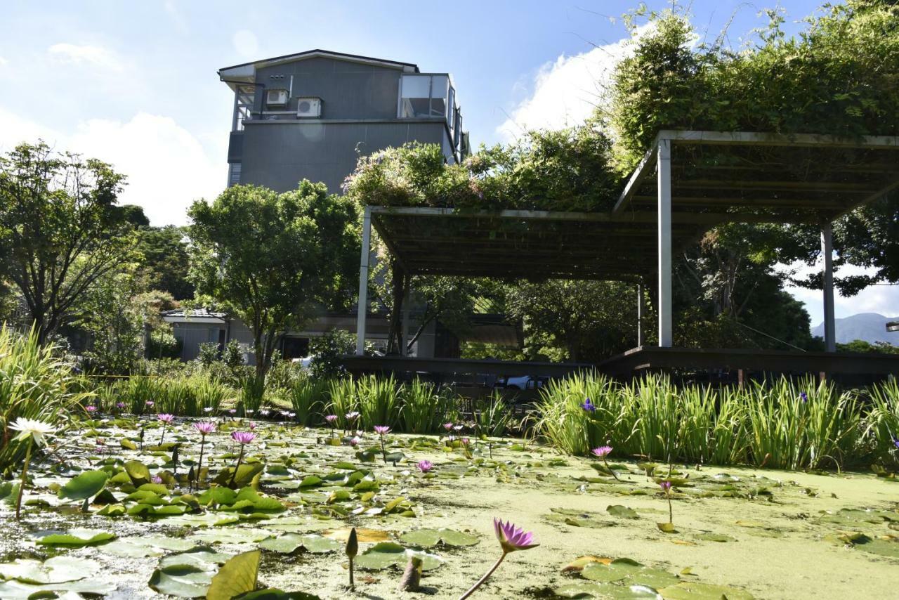 Rainbow Bridge B&B Sanzhi Экстерьер фото